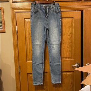 Old Navy Light Blue Skinny Jeans